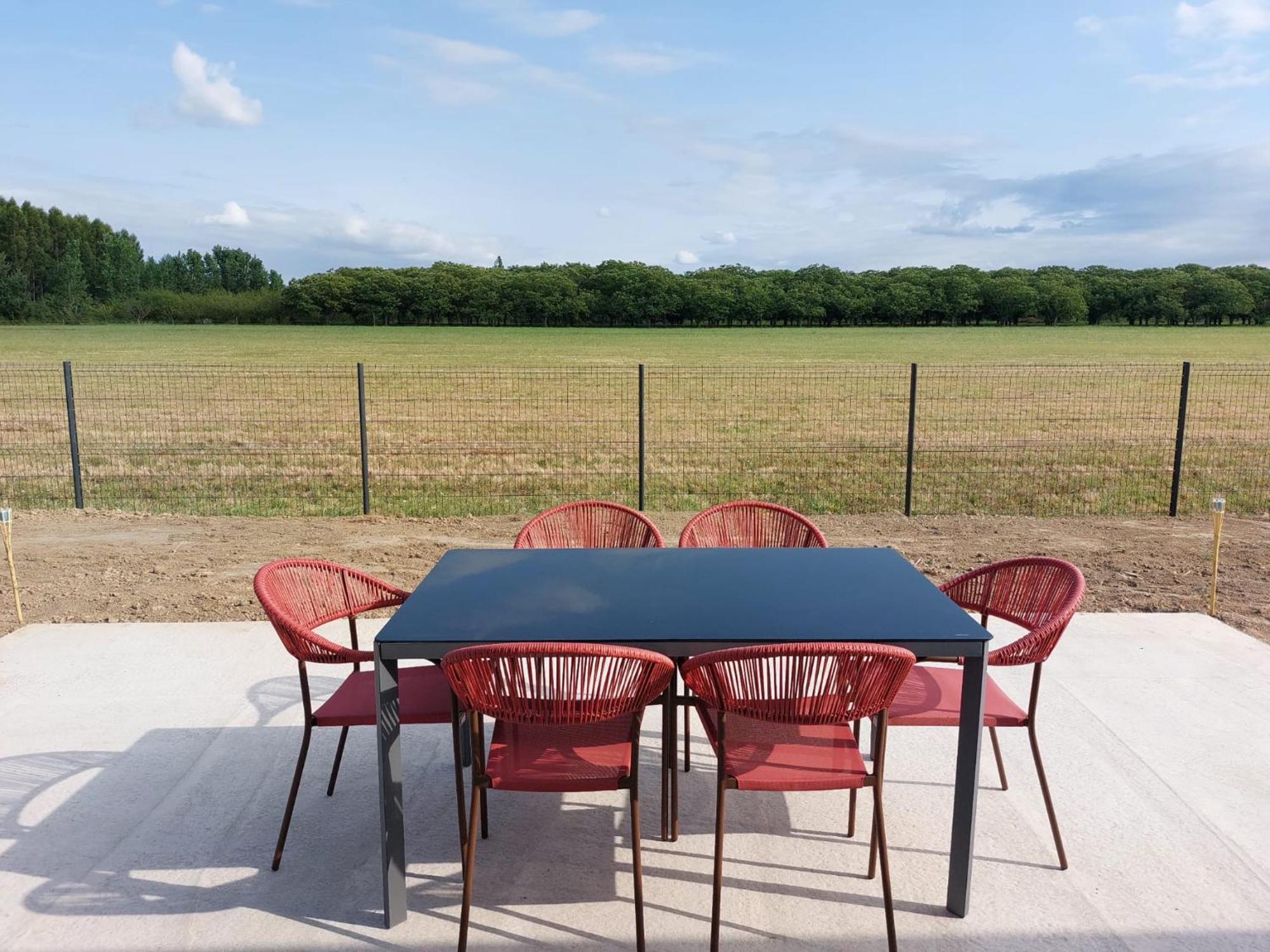 Maison Neuve A Bessens ภายนอก รูปภาพ